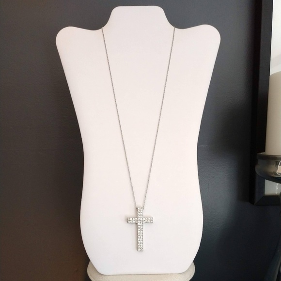 Cross necklace with faux diamonds - Picture 2 of 6